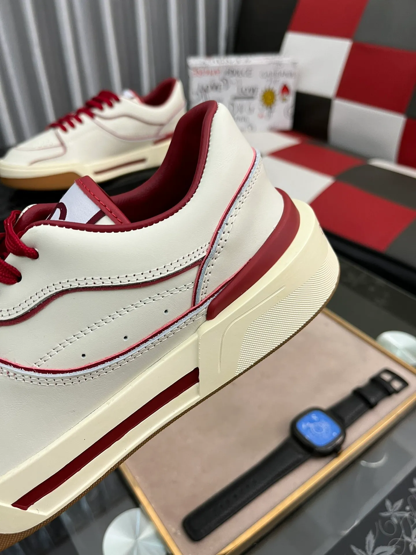 Men's shoes 💰480⌚️⌚️【DG～】Men's casual shoes are on sale simultaneously in 2022z cabinets 🔷Multiple colors🔜Handmade upper with graffiti fabric ➕Genuine leather lining, comfortable and breathable, sole: original comfortable handmade graffiti wear-resistant outsole, ⚠️real thing📱photography🎬the real thing is better. Code number 38-445⃣️Color optional